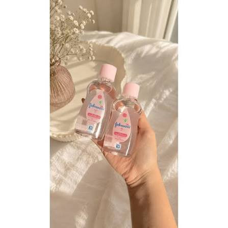 روغن بچه جانسون مدل 10X MORE MOISTURE حجم 75 میل